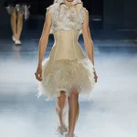 00037 alexander mcqueen spring 2025 ready to wear credit gorunway