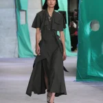 DT BURBERRY 2024 SS25 SEPTEMBER SHOW RUNWAY LOOK 03