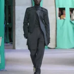 DT BURBERRY 2024 SS25 SEPTEMBER SHOW RUNWAY LOOK 10
