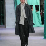 DT BURBERRY 2024 SS25 SEPTEMBER SHOW RUNWAY LOOK 16