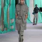 DT BURBERRY 2024 SS25 SEPTEMBER SHOW RUNWAY LOOK 22
