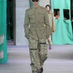 DT BURBERRY 2024 SS25 SEPTEMBER SHOW RUNWAY LOOK 29