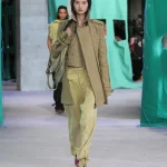 DT BURBERRY 2024 SS25 SEPTEMBER SHOW RUNWAY LOOK 30