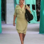 DT BURBERRY 2024 SS25 SEPTEMBER SHOW RUNWAY LOOK 33