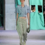 DT BURBERRY 2024 SS25 SEPTEMBER SHOW RUNWAY LOOK 35