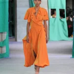 DT BURBERRY 2024 SS25 SEPTEMBER SHOW RUNWAY LOOK 40
