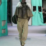 DT BURBERRY 2024 SS25 SEPTEMBER SHOW RUNWAY LOOK 48