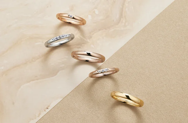 The rings are available in four colors: platinum, yellow gold, pink gold, and the original pale brown gold.