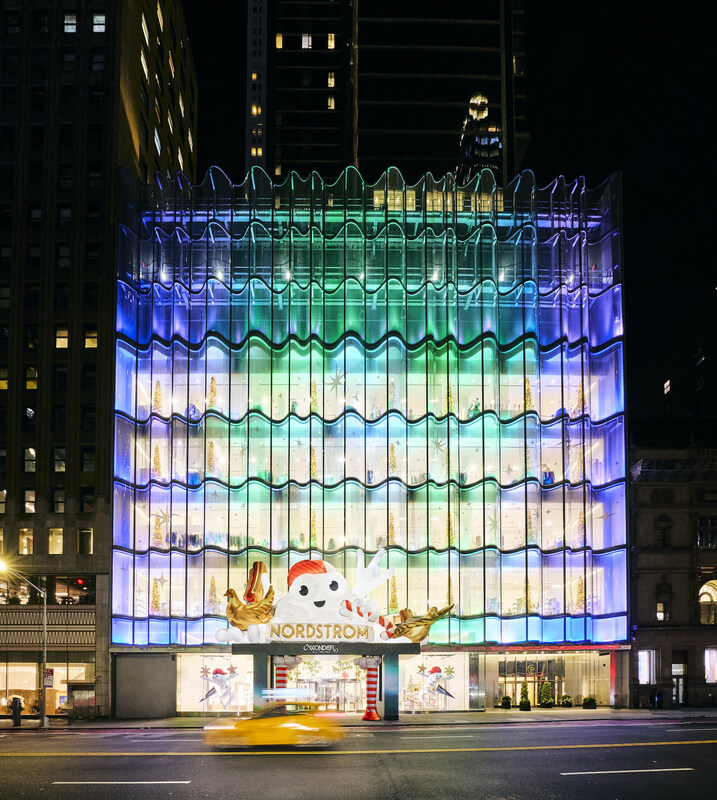 NORDSTROM HOLIDAY EXTERIOR 01