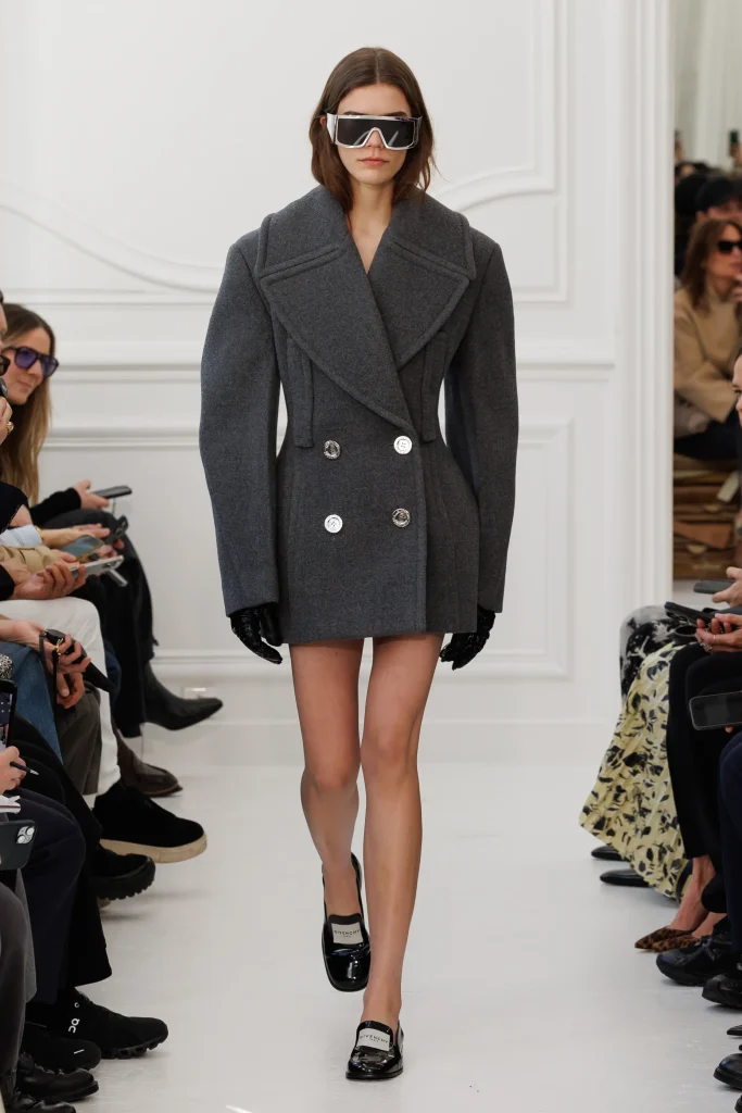 00018 givenchy fall 2025 ready to wear