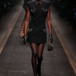 8e91 Versace