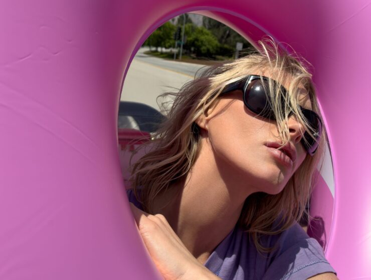 Swedish Eyewear Brand CHIMI Unveils New Campaign “Summer Unfiltered” Featuring Elsa Hosk 1 CHIMI
