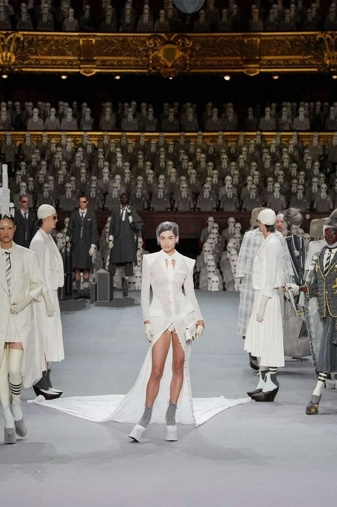 All the highlights from Paris Haute Couture Fashion Week Fall/Winter 2023-24 Collection 29 1b88