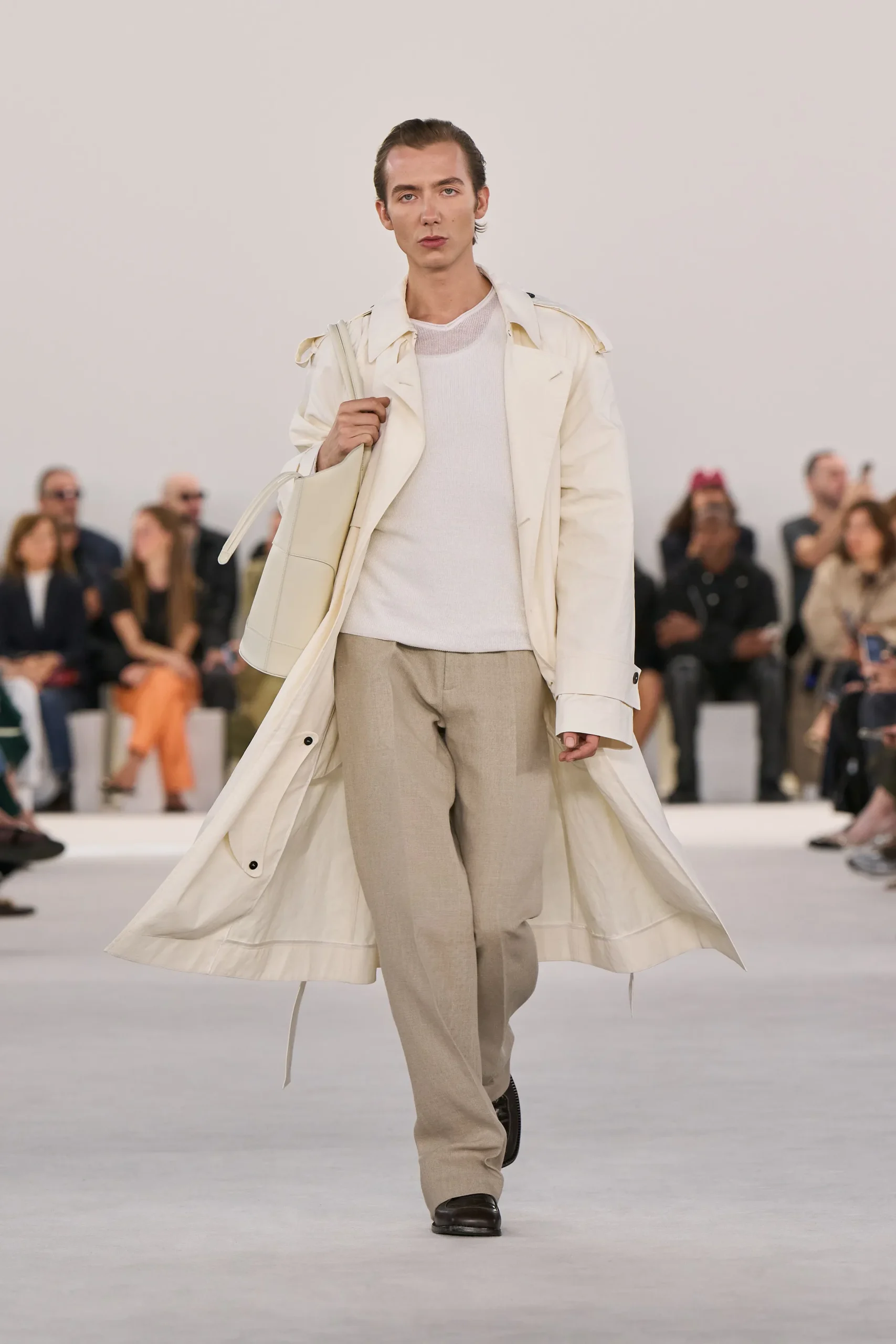 00021 Ferragamo Spring 2024 Ready To Wear   00021 Ferragamo Spring 2024 Ready To Wear Scaled.webp