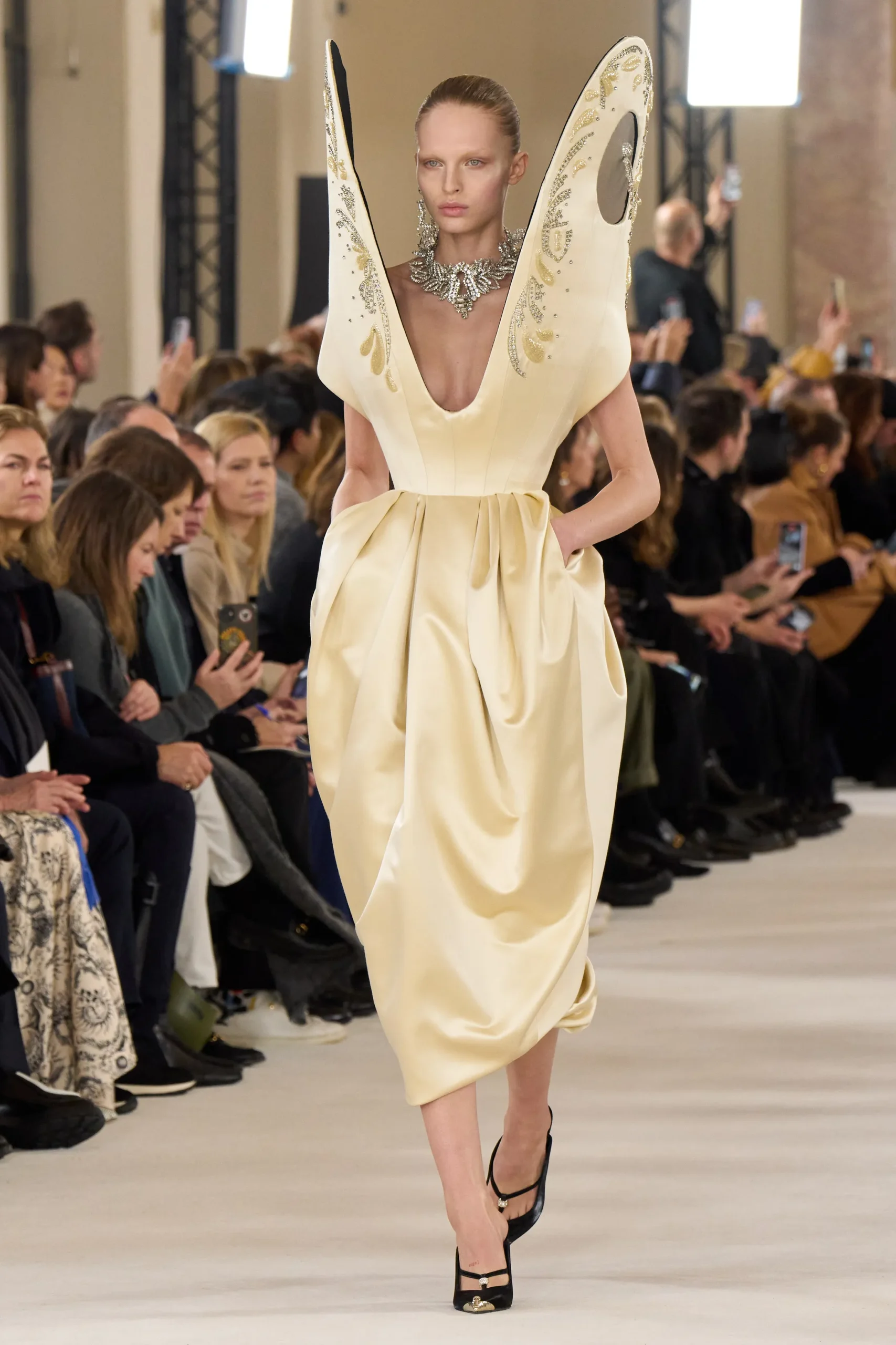 00018schiaparellispring2024couture Oui Speak Fashion (OSF)